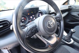 TOYOTA Yaris 1.0 Dynamic 8